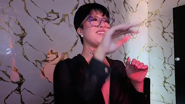 Snapshot of Rebeka-baker chatting on December 20, 2025, 12:34 pm Rebeka-baker online show from December 20, 2025, 12:34 pm