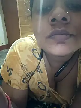 Cute Amiya online show from September 8, 2025, 5:12 pm