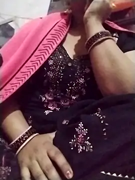 Cute Amiya online show from November 15, 2025, 1:07 pm