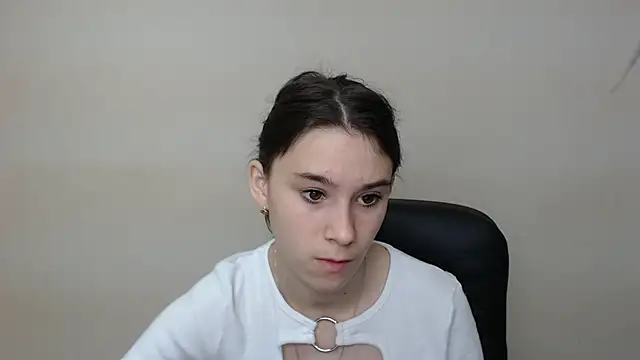 Snapshot of RosaRay_ chatting on September 19, 2025, 6:37 am RosaRay online show from September 19, 2025, 6:37 am