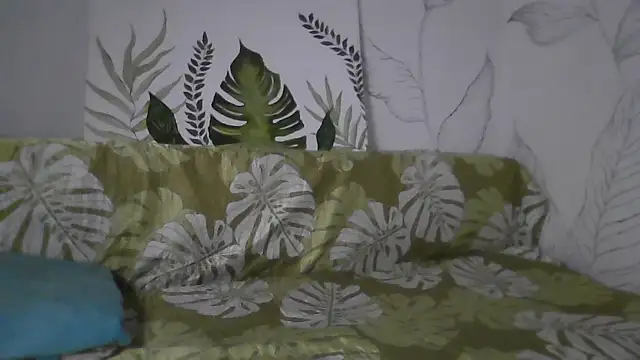 Catty Lady online show from December 4, 2025, 8:17 pm