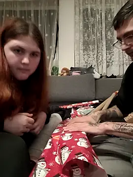 Snapshot of Engelundteufelchen23 chatting on December 17, 2025, 7:20 pm Engelundteufelchen23 online show from December 17, 2025, 7:20 pm