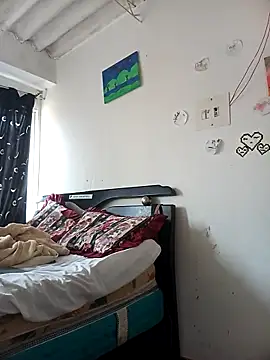 SharonDustLove online show from October 16, 2025, 2:18 pm