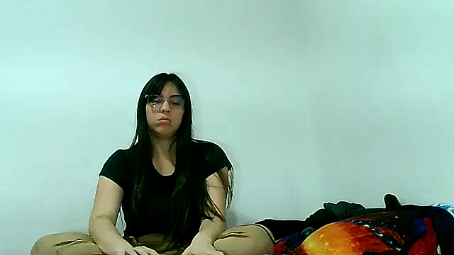 lareinalareinadelanal online show from November 23, 2025, 9:14 pm