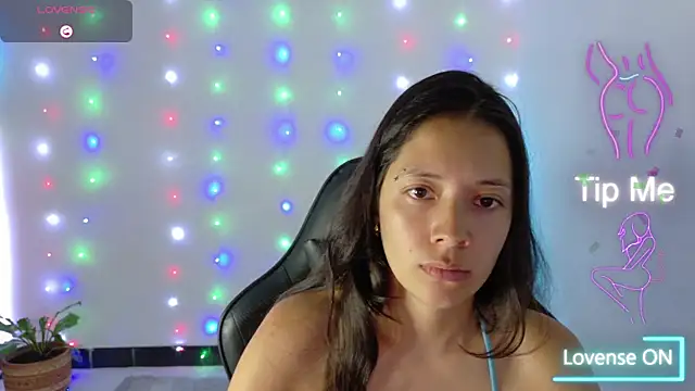 Snapshot of Sarasavage chatting on January 6, 2026, 5:27 pm Sarasavage online show from January 6, 2026, 5:27 pm