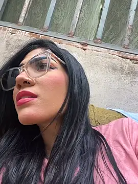 ElaRose 12 online show from March 4, 2026, 8:59 pm