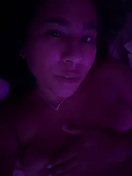 Snapshot of anto_rochiz chatting on February 18, 2026, 4:41 am anto rochiz online show from February 18, 2026, 4:41 am