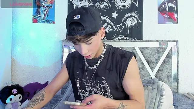 Snapshot of Dark_Boy26 chatting on April 11, 2026, 11:31 pm Dark Boy26 online show from April 11, 2026, 11:31 pm