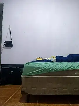 Snapshot of Rafaschuler chatting on November 12, 2025, 8:26 am Rafaschuler online show from November 12, 2025, 8:26 am