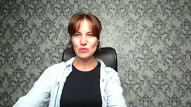 Snapshot of Kelly_Kisss chatting on October 17, 2025, 3:58 pm Kelly Kisss online show from October 17, 2025, 3:58 pm