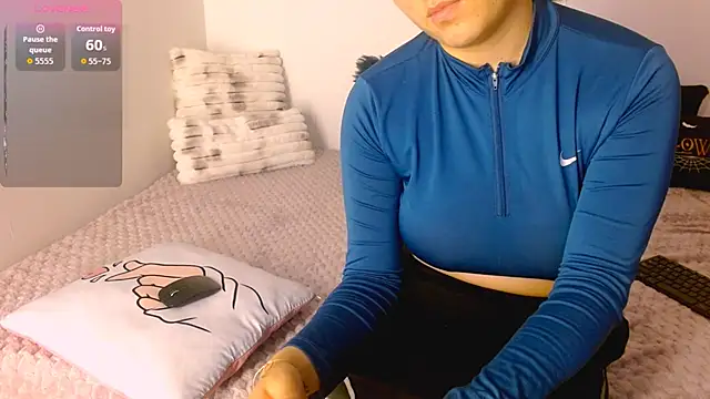 Snapshot of hannia_baileys chatting on October 26, 2025, 11:20 pm hannia baileys online show from October 26, 2025, 11:20 pm