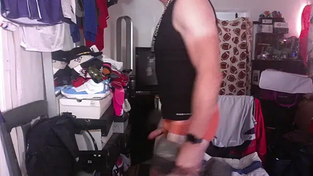 Snapshot of DILFJockDad87 chatting on November 9, 2025, 9:46 pm DILFJockDad87 online show from November 9, 2025, 9:46 pm