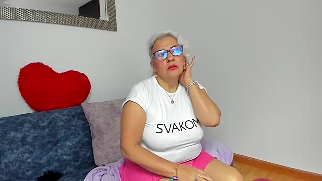Snapshot of marilyn70 chatting on February 19, 2026, 9:55 pm marilyn70 online show from February 19, 2026, 9:55 pm