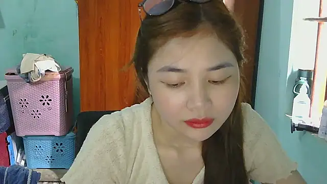 Uhem112 online show from October 16, 2025, 1:50 am