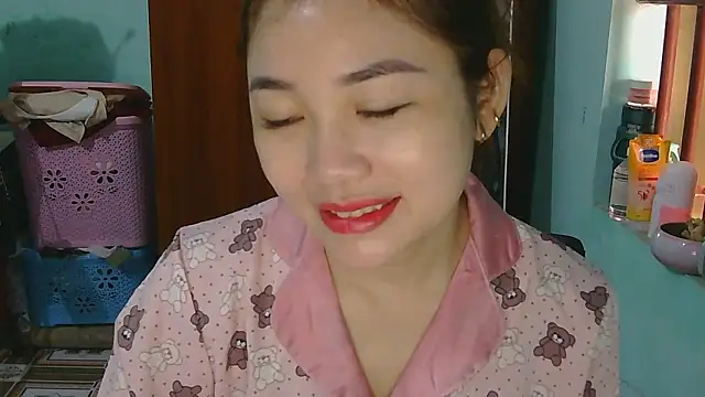 Uhem112 online show from October 30, 2025, 1:07 am