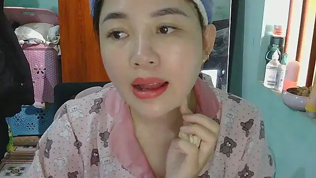 Uhem112 online show from November 8, 2025, 5:29 am