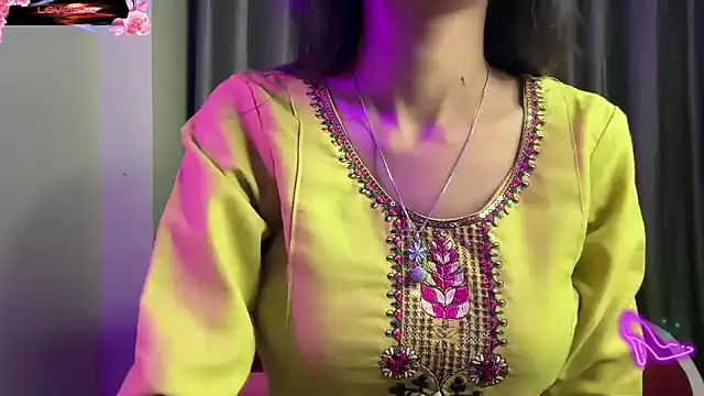 Snapshot of _Mehak__ chatting on February 18, 2026, 6:37 pm Mehak online show from February 18, 2026, 6:37 pm