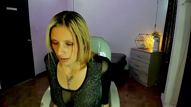 Snapshot of Jennaa_Cooper chatting on September 21, 2025, 9:16 pm Jennaa Cooper online show from September 21, 2025, 9:16 pm