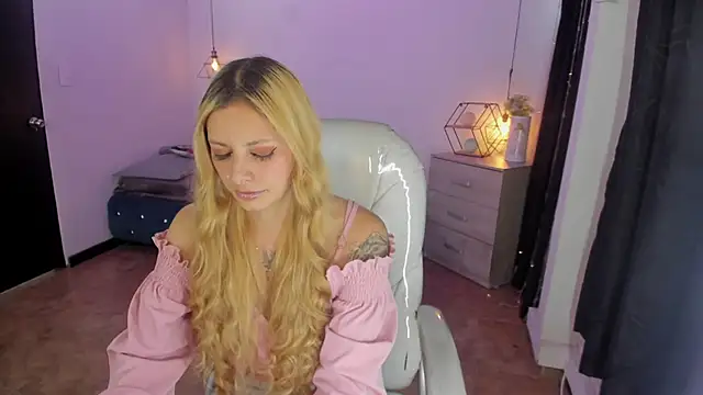 Snapshot of Jennaa_Cooper chatting on September 27, 2025, 8:03 pm Jennaa Cooper online show from September 27, 2025, 8:03 pm