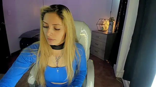 Snapshot of Jennaa_Cooper chatting on October 1, 2025, 8:37 pm Jennaa Cooper online show from October 1, 2025, 8:37 pm