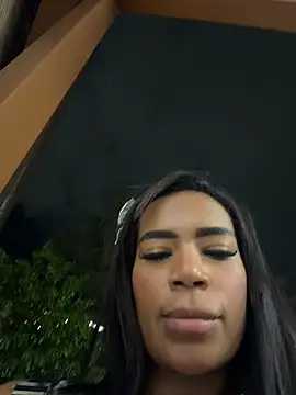  naomibrown  online show from May 24, 2026, 12:04 am