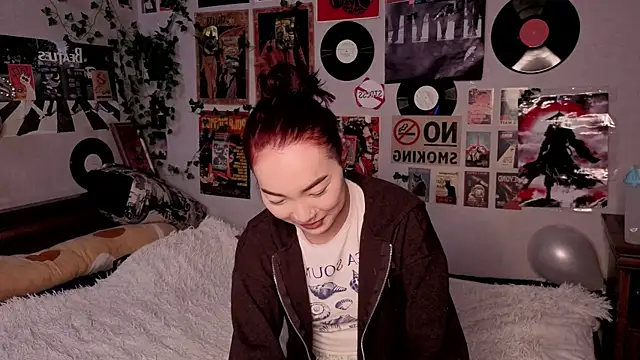 Snapshot of OdetteBiddy chatting on February 22, 2026, 8:07 pm OdetteBiddy online show from February 22, 2026, 8:07 pm