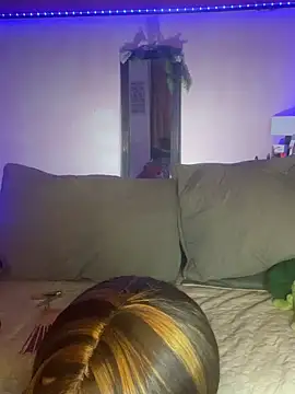 terra sunligth online show from November 9, 2025, 5:44 pm