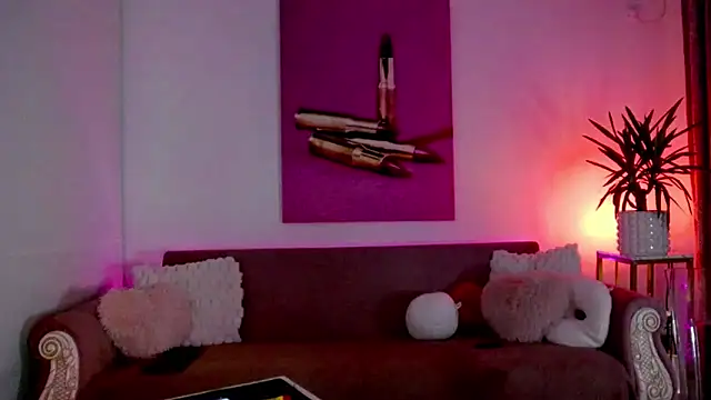 Snapshot of oliviathea chatting on February 7, 2026, 1:53 am oliviathea online show from February 7, 2026, 1:53 am