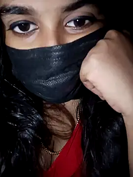 Snapshot of umairahaasan_1 chatting on September 17, 2025, 10:39 am umairahaasan 1 online show from September 17, 2025, 10:39 am