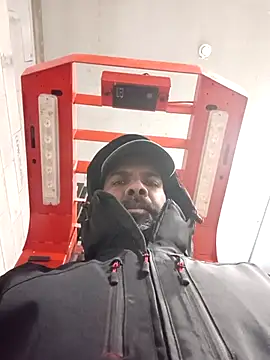 frenchblackc31 online show from November 26, 2025, 12:50 pm