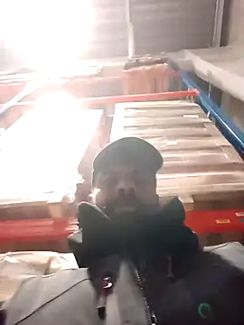 frenchblackc31 online show from December 2, 2025, 3:07 pm