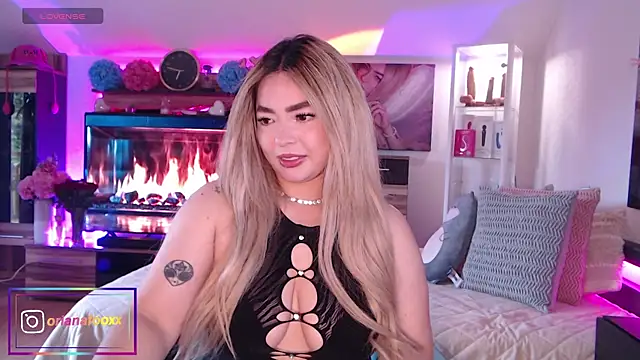 OriannaFox online show from May 17, 2026, 5:20 pm
