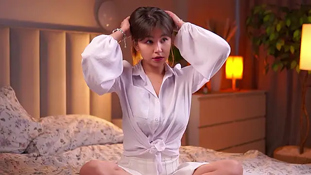 Snapshot of Julia_PR0 chatting on October 27, 2025, 8:51 am Julia PR0 online show from October 27, 2025, 8:51 am