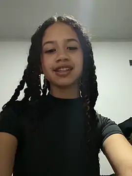 Snapshot of jadee8 chatting on December 20, 2025, 2:40 am jadee8 online show from December 20, 2025, 2:40 am