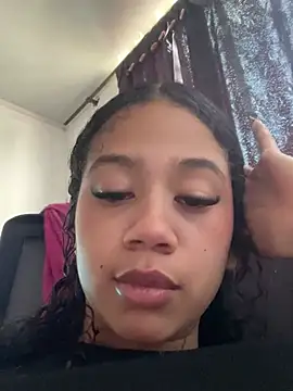 Snapshot of jadee8 chatting on January 9, 2026, 4:32 pm jadee8 online show from January 9, 2026, 4:32 pm