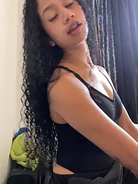 Snapshot of jadee8 chatting on February 9, 2026, 3:38 pm jadee8 online show from February 9, 2026, 3:38 pm