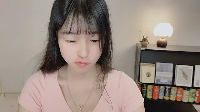 Onechestnut online show from May 27, 2026, 9:06 am