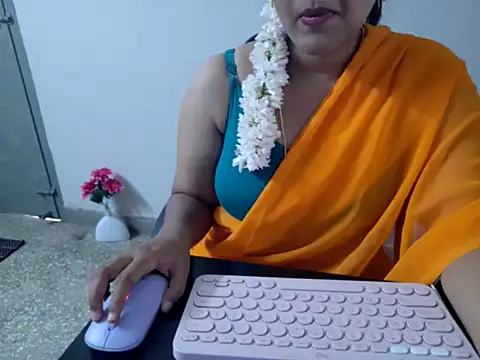Snapshot of Anjalistar chatting on September 20, 2025, 4:35 am Anjalistar online show from September 20, 2025, 4:35 am