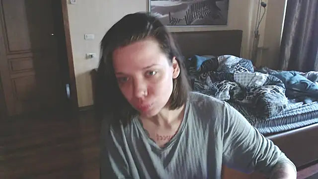 Snapshot of enchanting_chloe chatting on November 21, 2025, 10:14 am enchanting chloe online show from November 21, 2025, 10:14 am