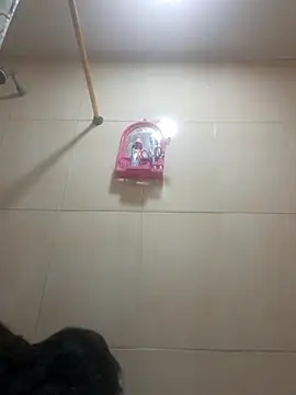 ValentinaBreats online show from October 10, 2025, 1:04 am