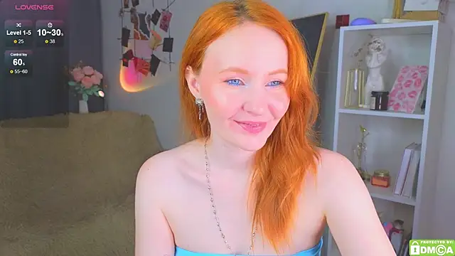 Snapshot of JoyceJones chatting on October 13, 2025, 7:14 pm JoyceJones online show from October 13, 2025, 7:14 pm