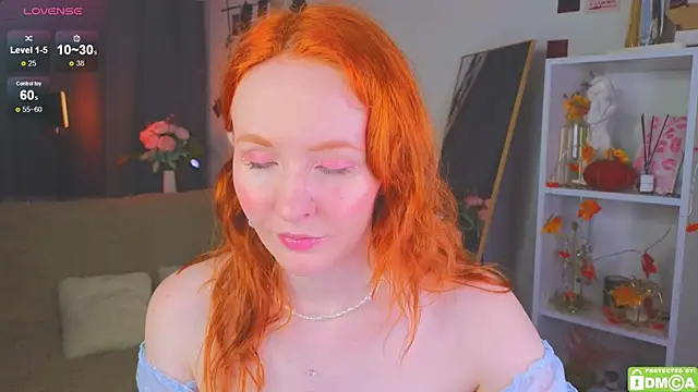 Snapshot of JoyceJones chatting on November 6, 2025, 8:10 pm JoyceJones online show from November 6, 2025, 8:10 pm