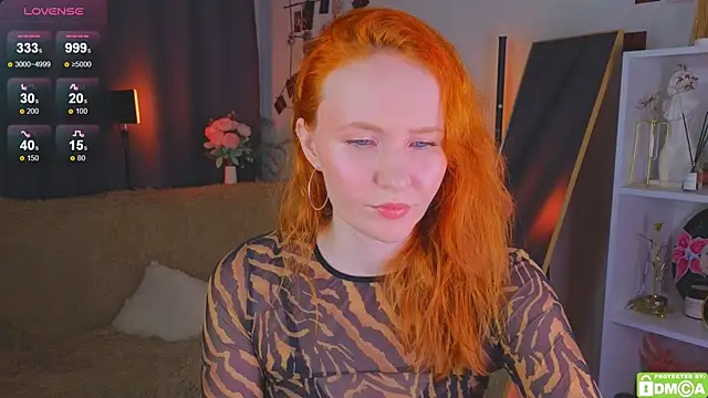 Snapshot of JoyceJones chatting on November 23, 2025, 8:19 pm JoyceJones online show from November 23, 2025, 8:19 pm