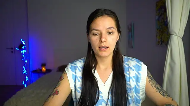 Snapshot of EwelynScott chatting on December 1, 2025, 3:50 pm EwelynScott online show from December 1, 2025, 3:50 pm