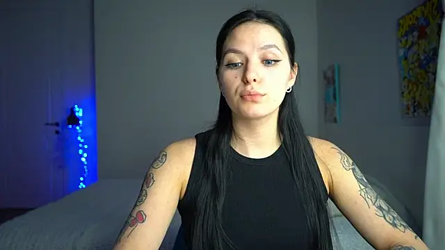 Snapshot of EwelynScott chatting on December 13, 2025, 10:37 pm EwelynScott online show from December 13, 2025, 10:37 pm