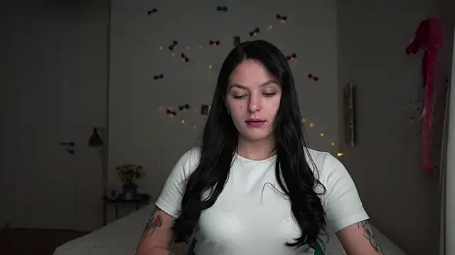 Snapshot of EwelynScott chatting on January 9, 2026, 4:21 pm EwelynScott online show from January 9, 2026, 4:21 pm