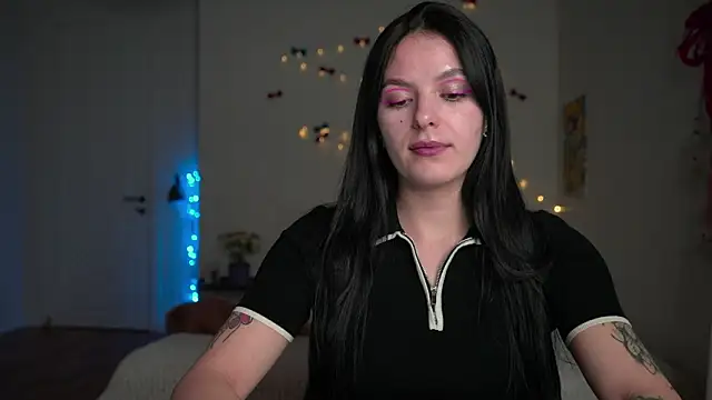 Snapshot of EwelynScott chatting on January 14, 2026, 10:03 pm EwelynScott online show from January 14, 2026, 10:03 pm