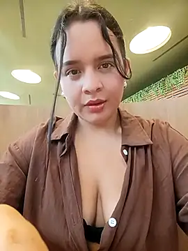 Snapshot of Lambedora_69 chatting on October 14, 2025, 7:58 pm Lambedora 69 online show from October 14, 2025, 7:58 pm