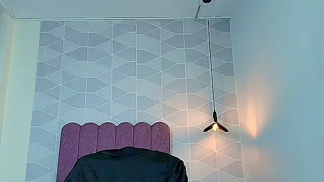 Aly Loving online show from November 10, 2025, 8:08 pm