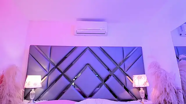 Snapshot of Milan_LewisS chatting on February 19, 2026, 12:23 pm Milan LewisS online show from February 19, 2026, 12:23 pm